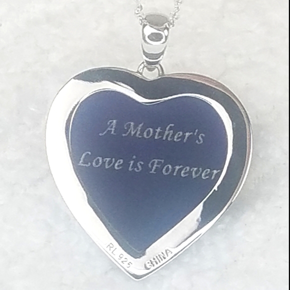 📌SOLD📌 HEART CAMEO WITH SWAROVSKI CRYSTALS PENDANT - Picture 5 of 6